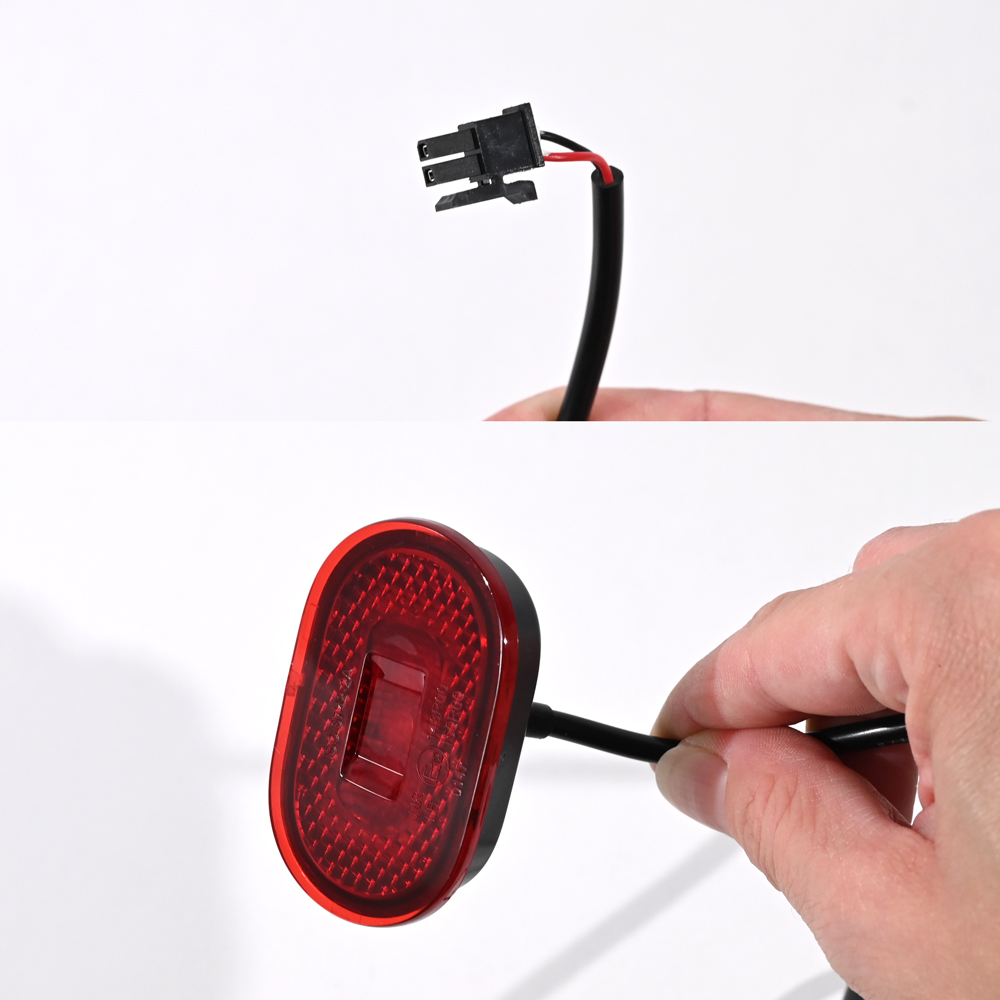 Zadnje svetlo za elektricni trotinet Xiaomi M365 Mi4 Ultra
