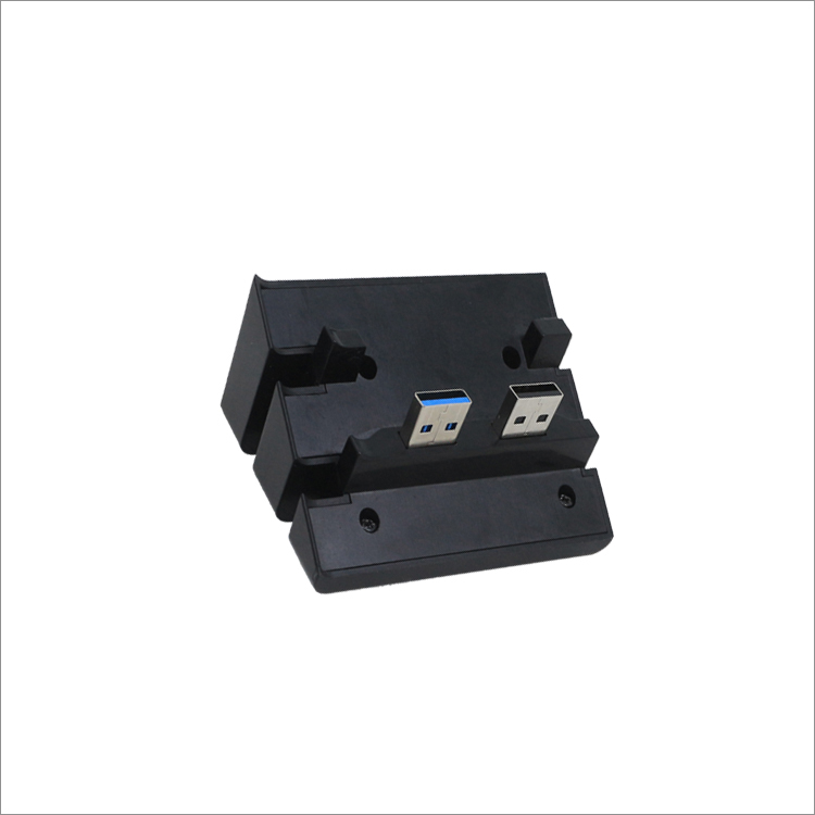 Dobe TP4-832 USB HUB za PS4 Pro konzolu