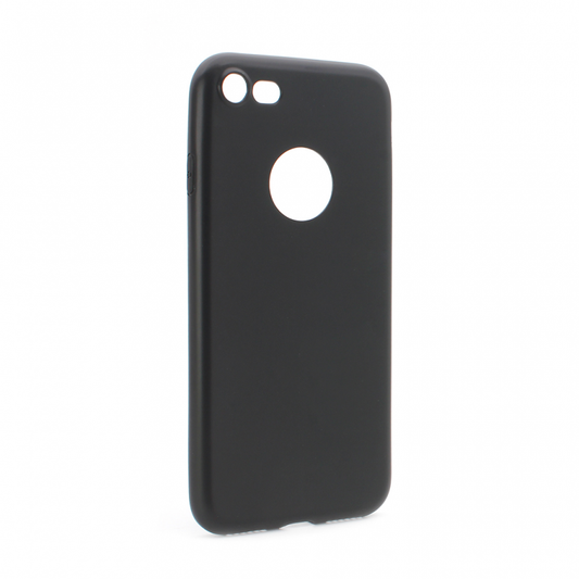 Torbica silikonska Skin za iPhone 7 mat crna (sa otvorom za logo)