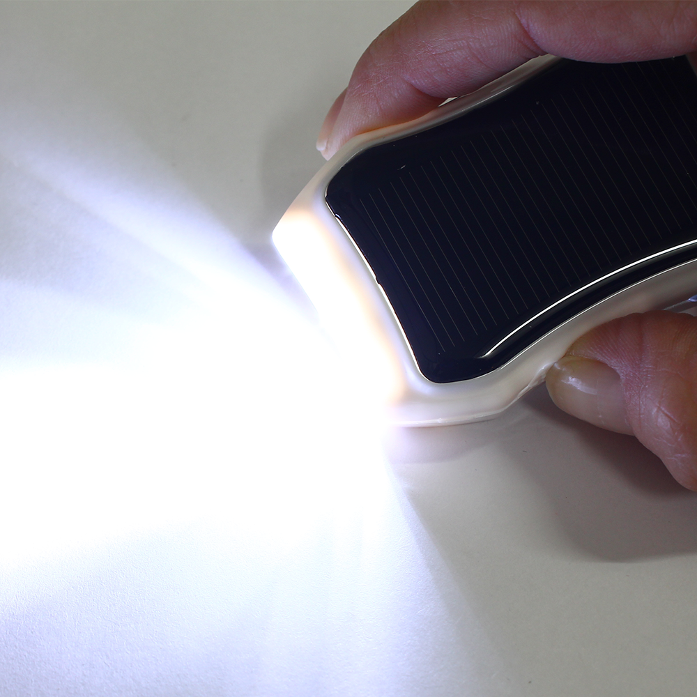 Solarna Back Up baterija privezak bela