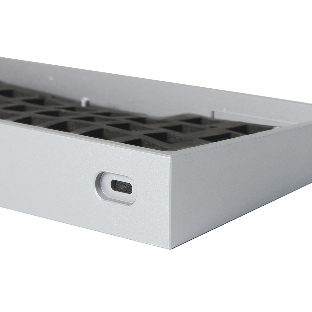 Aluminijumsko kuciste za Tastatura Mehanicka Gaming Fantech MK857 RGB Maxfit61 srebrno