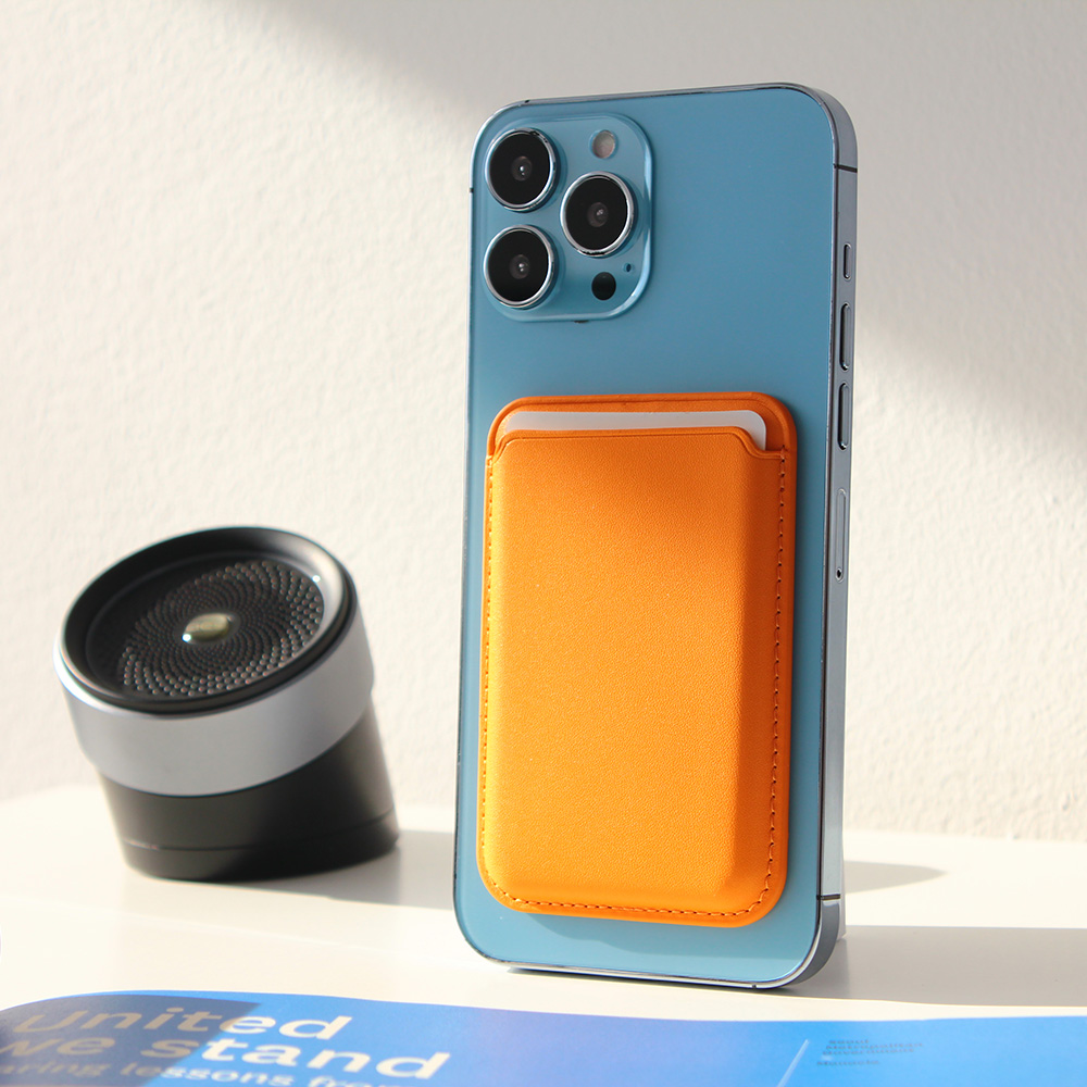 Torbica Leather Magsafe Pocket za iPhone 12 narandzasta