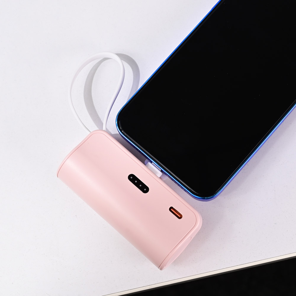 Power bank prenosiva baterija privezak 5000mAh fast lightning roze
