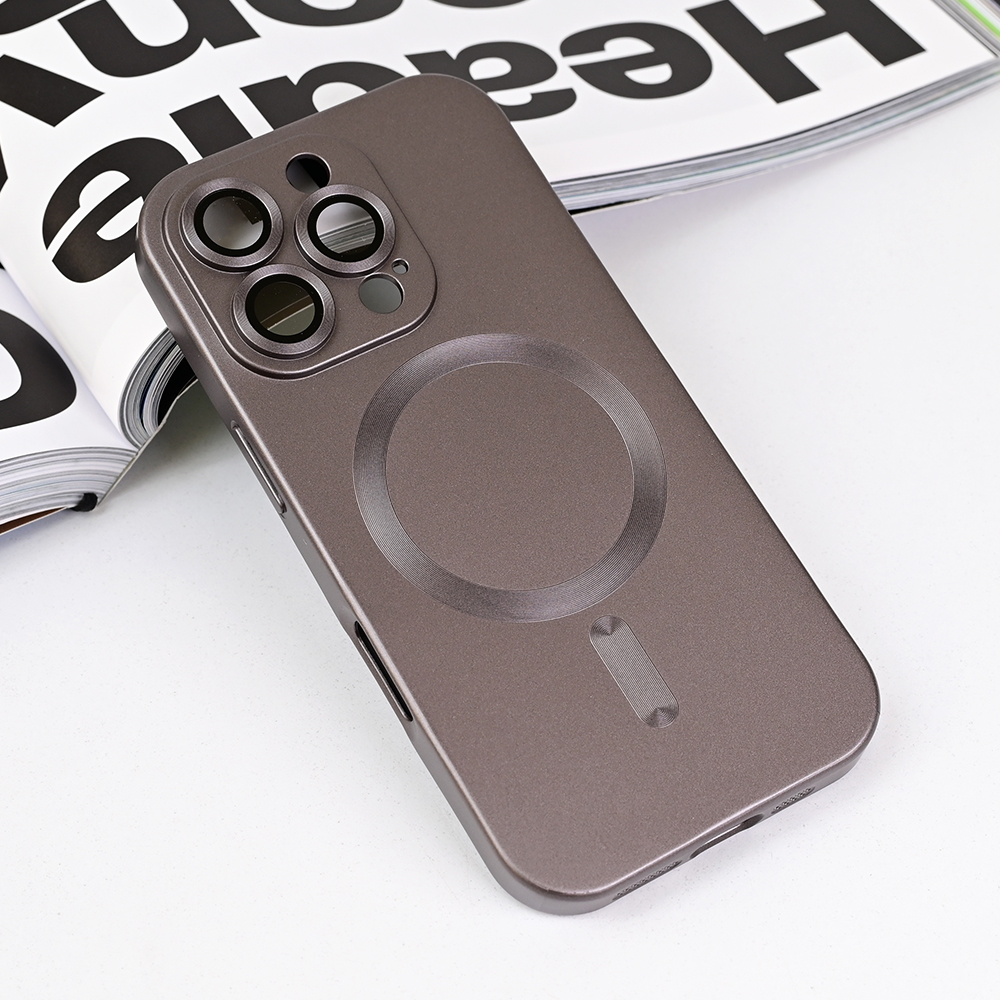 Torbica Magsafe Chrome za iPhone 16 Pro 6.3 siva