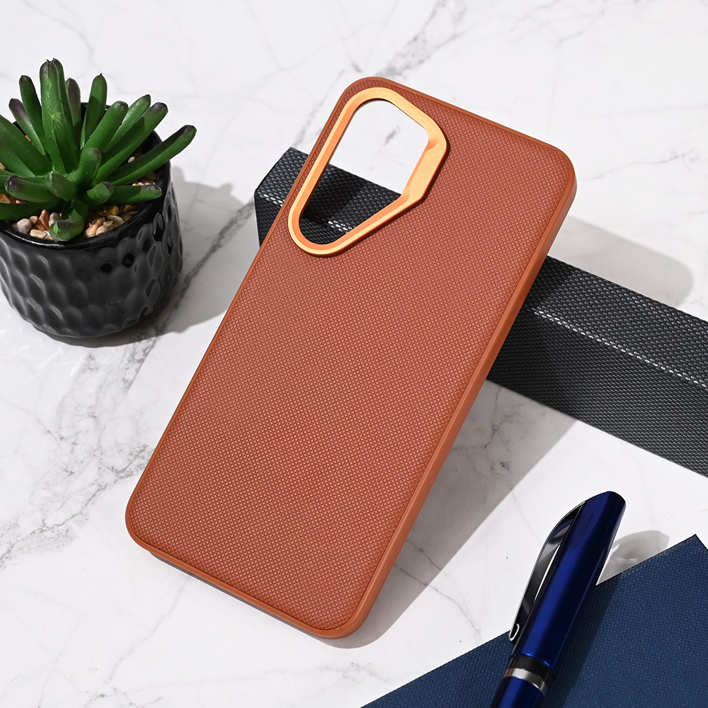 Torbica Urban Case za Samsung S931B Galaxy S25 braon