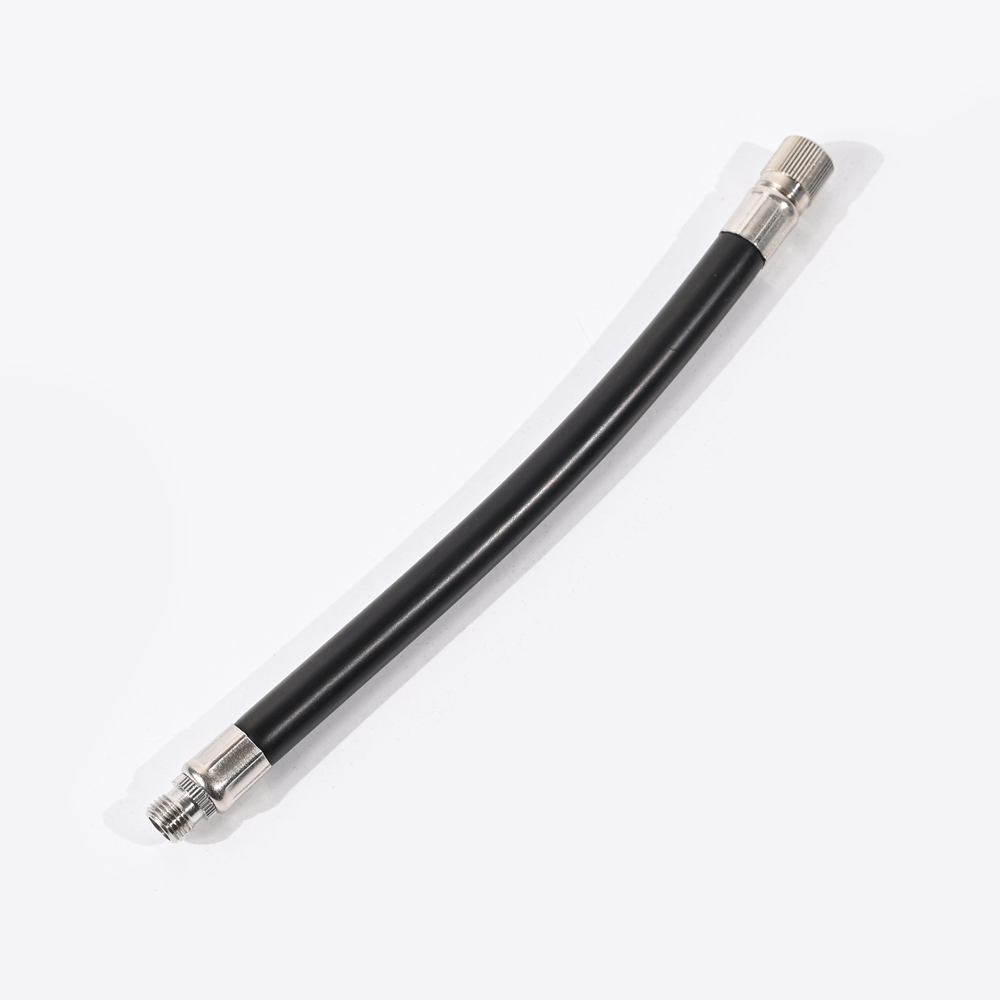 Adapter za pumpanje gume za elektricni trotinet srebrni