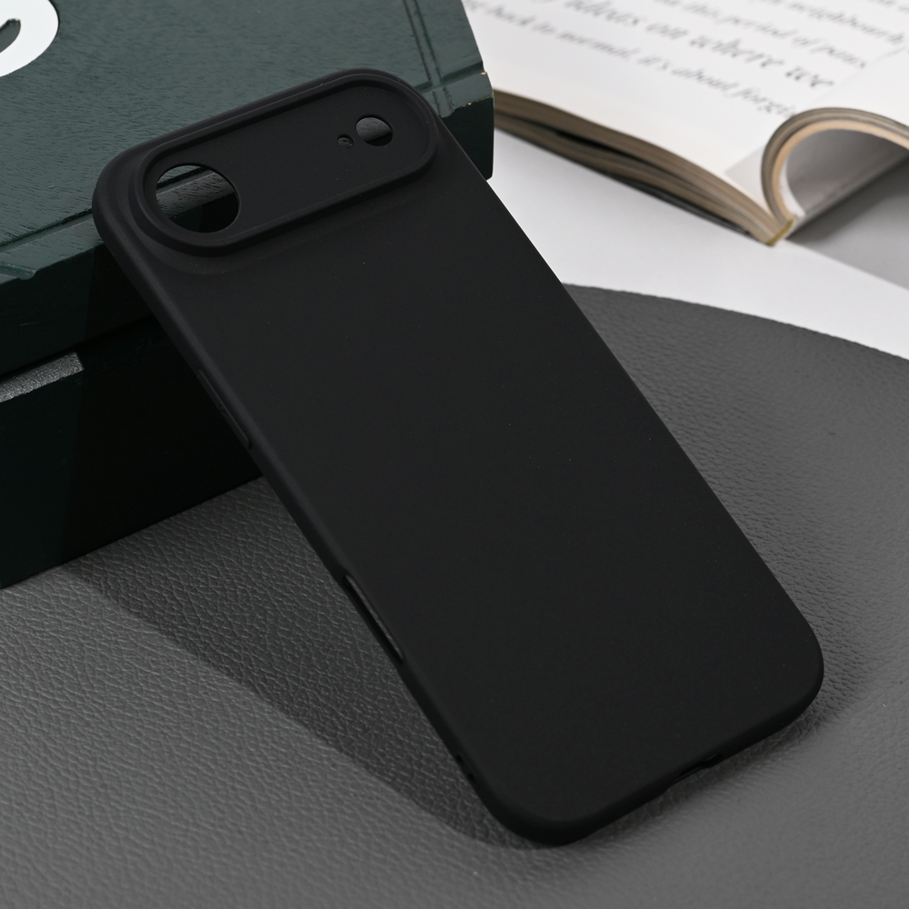 Torbica silikonska Skin za iPhone 17 Air 6.6 mat crna