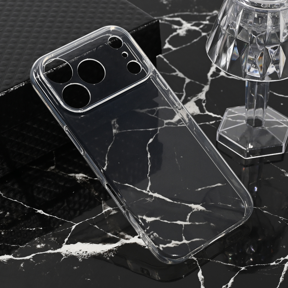 Torbica silikonska Ultra Thin za iPhone 17 Pro 6.3 transparent