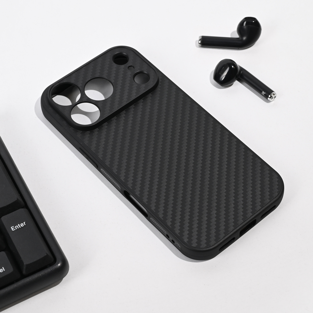 Torbica Carbon fiber za iPhone 17 Pro 6.3 crna