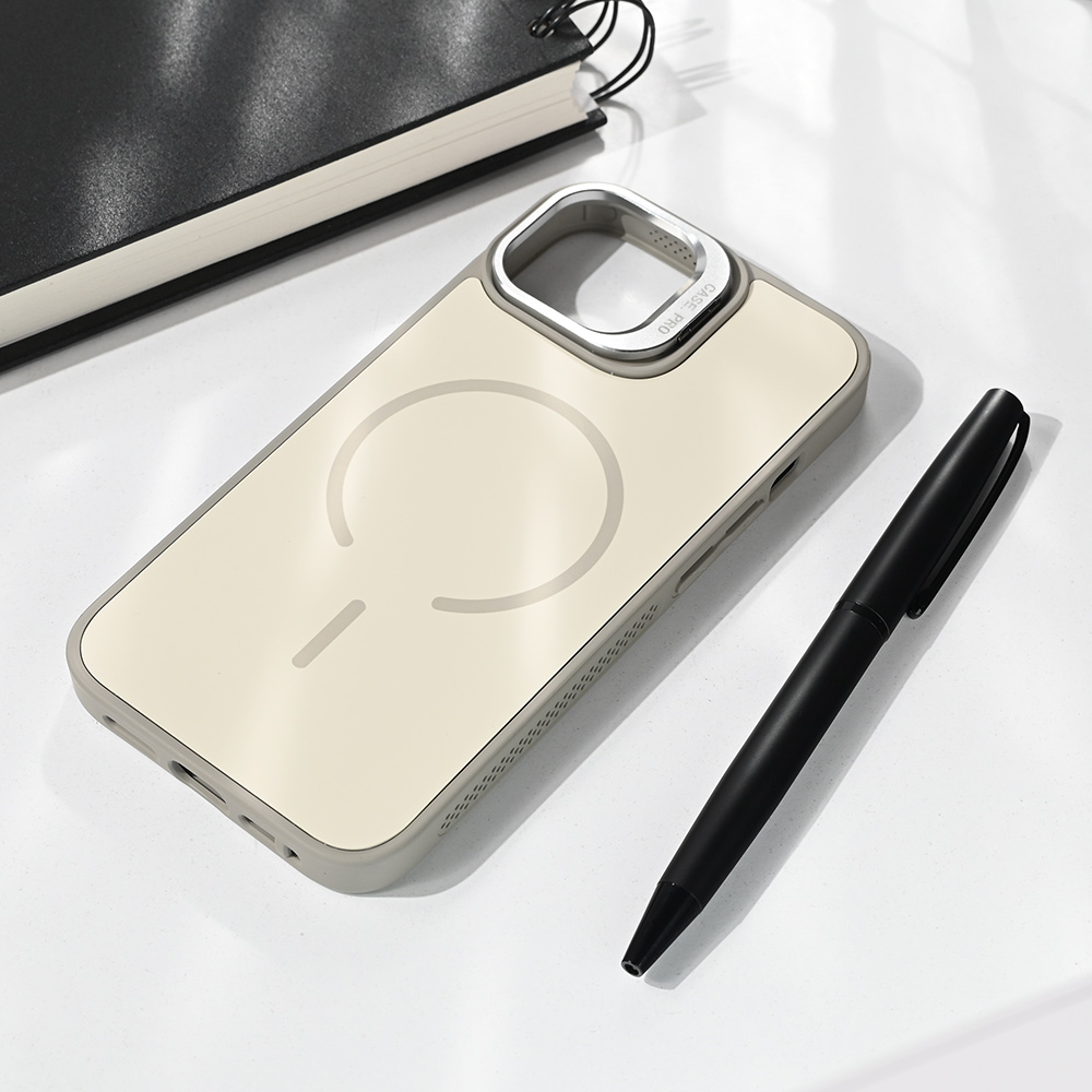 Torbica Magsafe Matte Shield za iPhone 15 6.1 siva