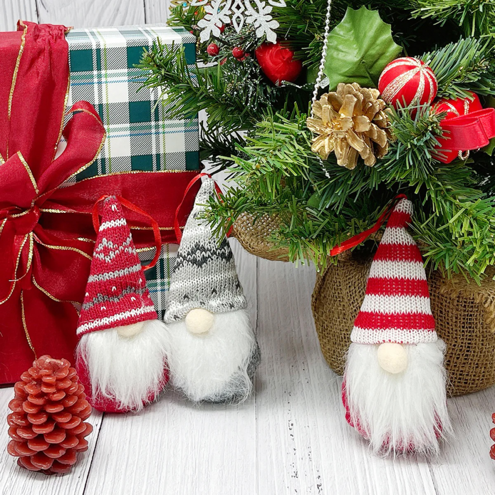 Novogodisnji ukras za jelku vilenjak EL crveni