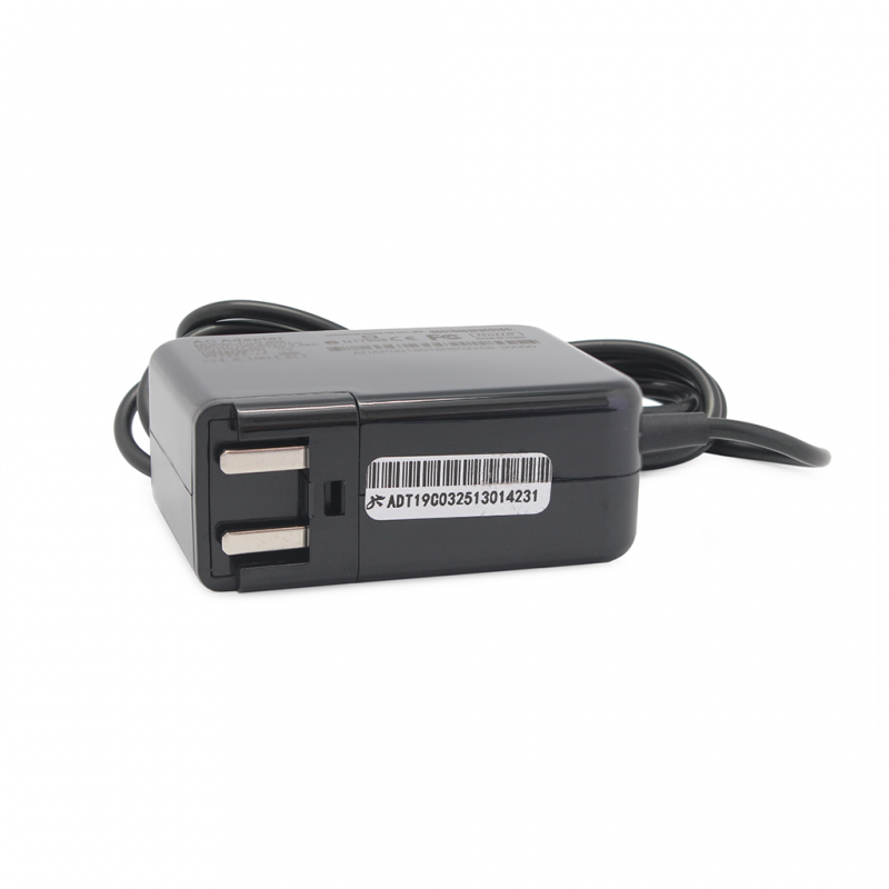 Punjac za laptop Microsoft 12v 2.58A Surface Pro 3