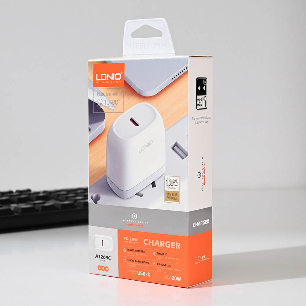 Kucni punjac LDNIO A1209C PD, 20W sa Type C na Type C kablom beli