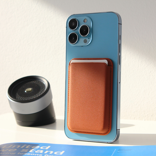 Torbica Leather Magsafe Pocket za iPhone 12 braon