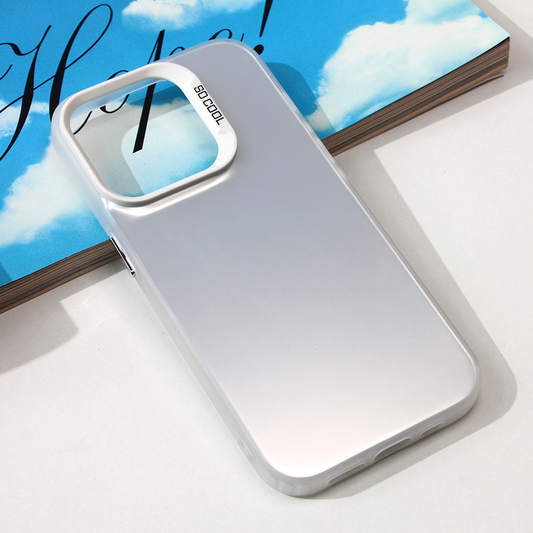 Torbica Clear za iPhone 15 Pro 6.1 srebrna