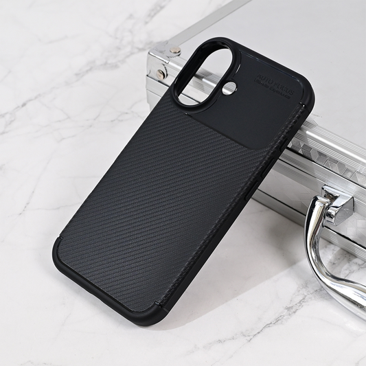 Torbica Defender Carbon za iPhone 16 6.1 crna