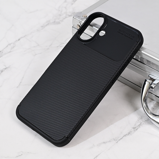 Torbica Defender Carbon za iPhone 16 Plus 6.7 crna