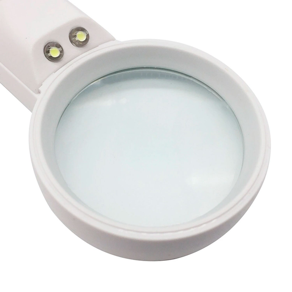 Rucna lupa 3x sa LED svetlom