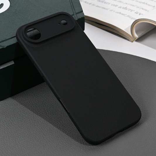 Torbica silikonska Skin za iPhone 17 Air 6.6 mat crna