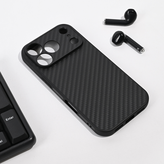Torbica Carbon fiber za iPhone 17 Pro 6.3 crna