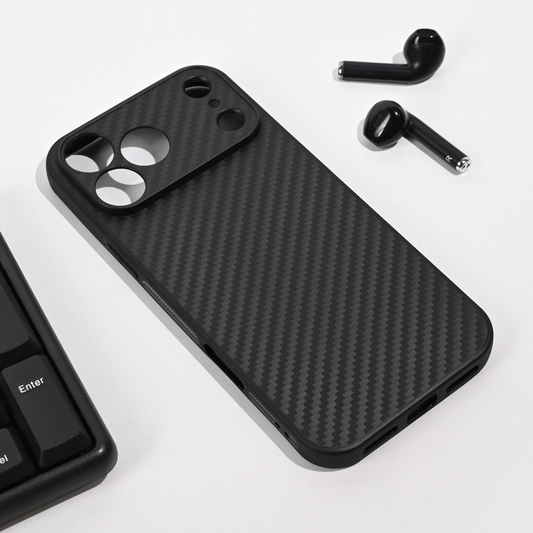 Torbica Carbon fiber za iPhone 17 Pro Max 6.9 crna