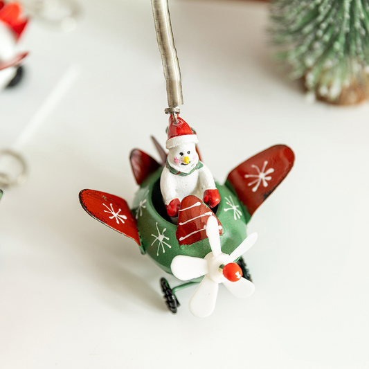 Novogodisnji ukras za jelku snesko u avionu EL zeleni