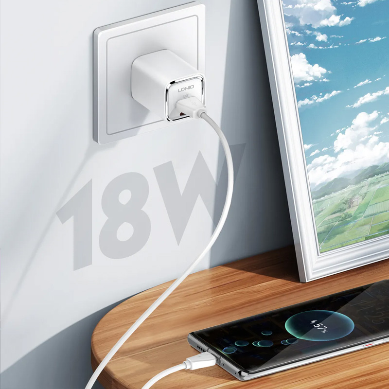 Kucni punjac LDNIO A2317C, 3.6A, QC3.0 18W, PD 30W sa Type C na Iphone lightning kablom beli